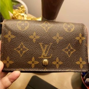 Louis Vuitton Porte Monnaie Tresor Wallet
